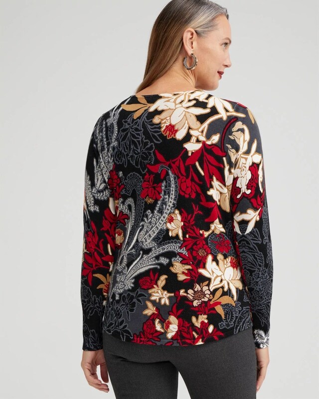 Scrolls V-neck Pullover Sweater - image 3